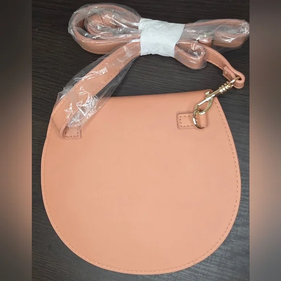 Laura Mercier Blush Pink Crossbody Bag Mini Saddle Pouch Gold Logo NWOT - Picture 3 of 4